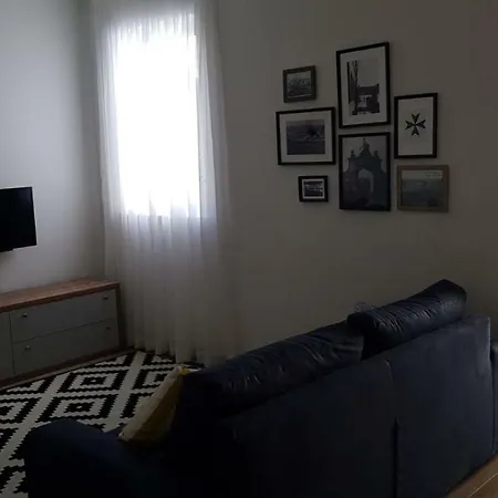 Modern Apartment- P007 Appartamento